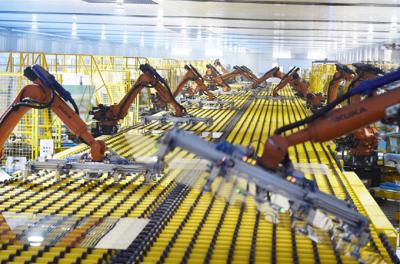Brève de l'industrie photovoltaïque chinoise: la capacité du verre solaire arrive à 64,000 Mt par jour