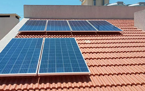 100 ensembles de système d'énergie solaire domestique hors réseau à Maurice