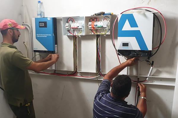 400-Sets-Of-Hybrid-Inverters-In-Lebanon-2.jpg