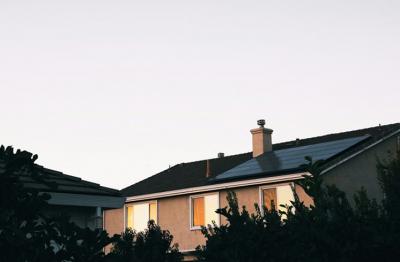 Comment fonctionne l'énergie solaire à domicile?