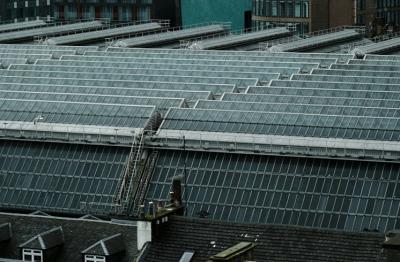 Pourquoi le pays promouve-t-il vigoureusement l'installation de systèmes solaires sur les toits?