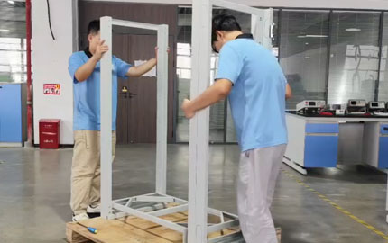 Installation du système de stockage d'énergie commercial à batterie au lithium de 60 KWH 2