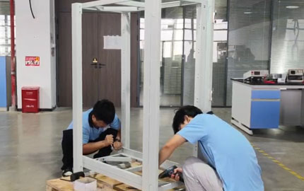 Installation de système commercial de stockage d'énergie à batterie au lithium de 60 KWH 3