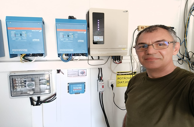 Cinq systèmes d'alimentation solaire domestiques hors réseau en Roumanie