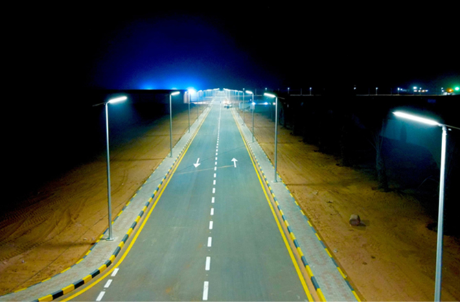 Anern 110 ensembles de lampadaires solaires tout-en-un LiFePO4 SLZ‑120W pour le projet d'éclairage routier en Libye