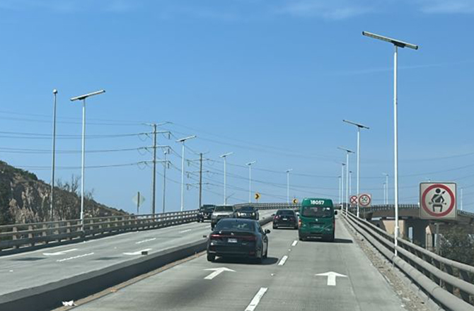 Anern : 68 ensembles de lampadaires solaires SLZ‑120W dans le cadre du projet d'éclairage communautaire au Mexique